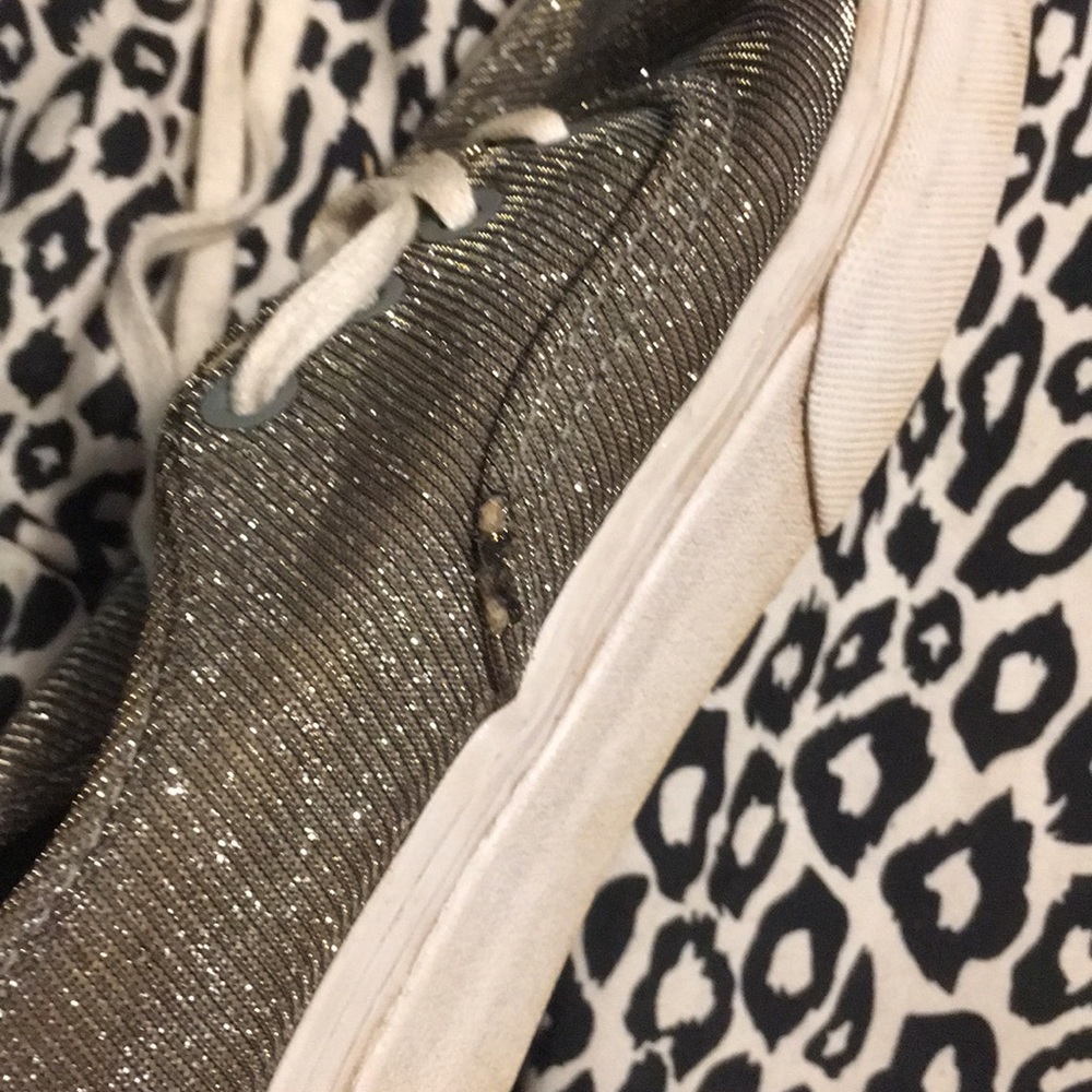 Shoes - Picture 5 of 5